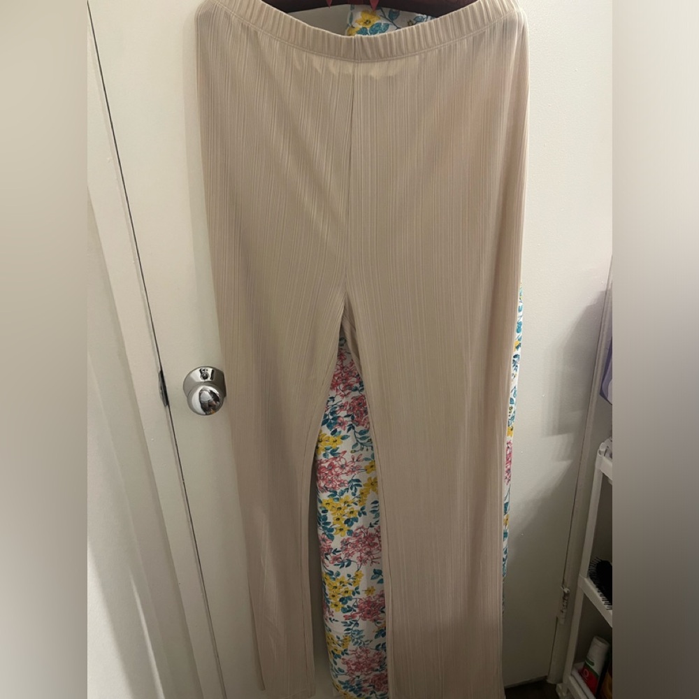 Reformation cream stretch ribbed Brendan pants 👌😊. - Picture 2 of 8